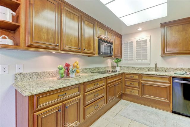 870 Avenida Sevilla A, Laguna Woods, CA 92637