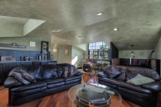 504 FAIRVIEW ROAD, Belleair, FL 33756