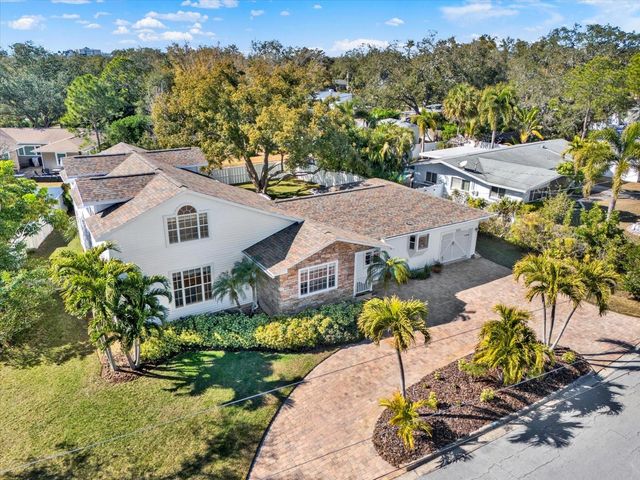 504 FAIRVIEW ROAD, Belleair, FL 33756