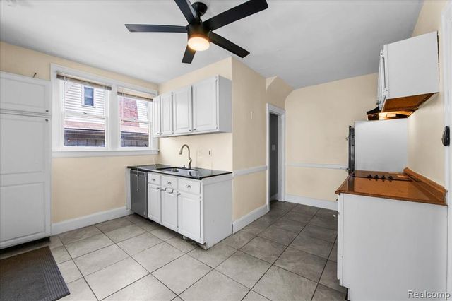 15323 Stahelin Avenue, Detroit, MI 48223