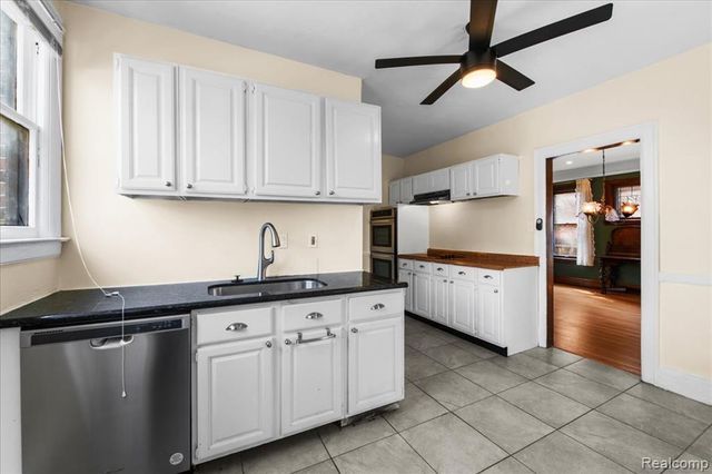 15323 Stahelin Avenue, Detroit, MI 48223