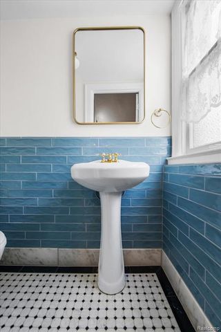 15323 Stahelin Avenue, Detroit, MI 48223