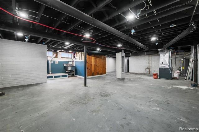 15323 Stahelin Avenue, Detroit, MI 48223