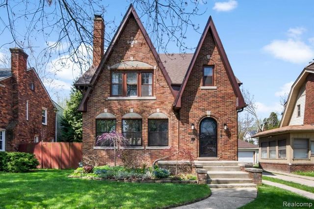 15323 Stahelin Avenue, Detroit, MI 48223