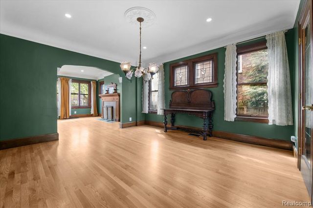 15323 Stahelin Avenue, Detroit, MI 48223