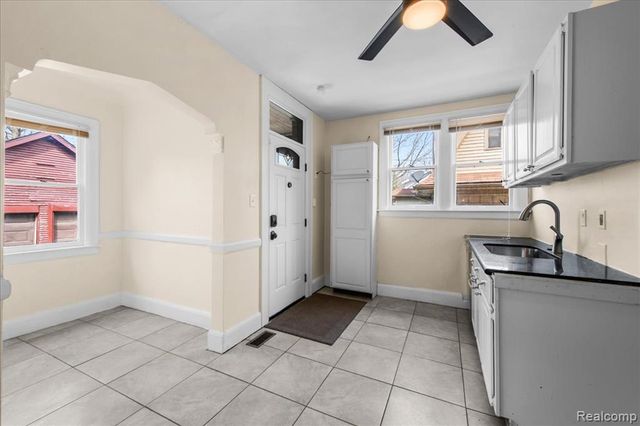 15323 Stahelin Avenue, Detroit, MI 48223