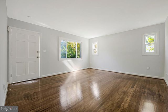 6929 HALLECK ST, District Heights, MD 20747