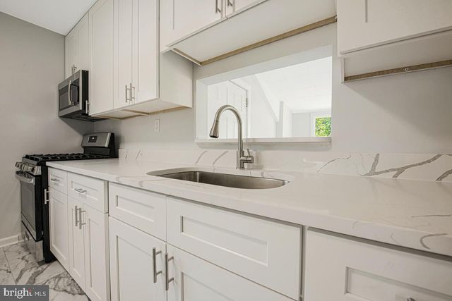6929 HALLECK ST, District Heights, MD 20747