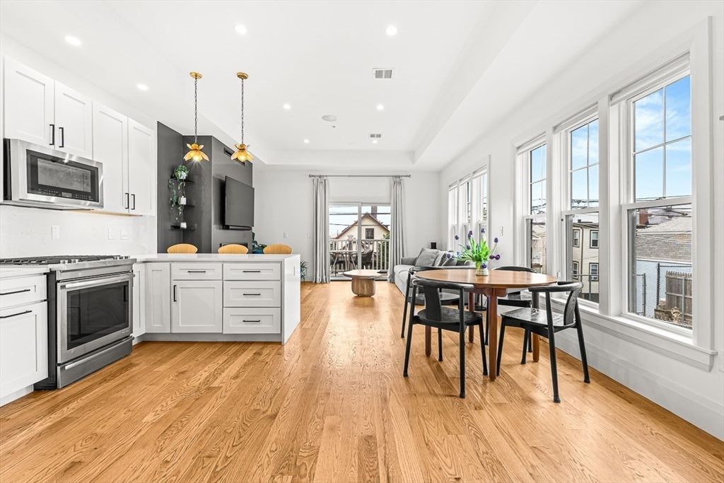 239 Lexington St 2, Boston, MA 02128