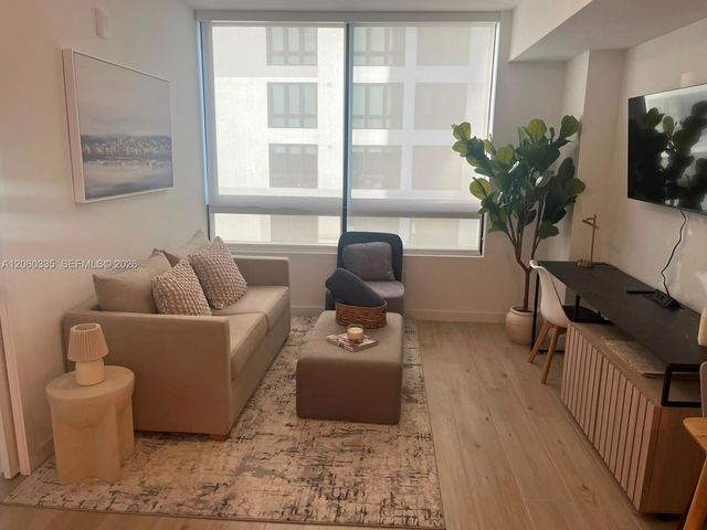 225 N Miami Ave 1810, Miami, FL 33128