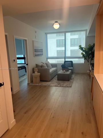 225 N Miami Ave 1810, Miami, FL 33128