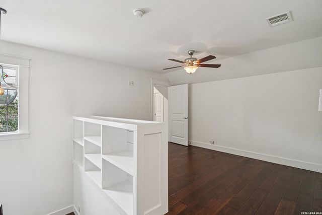 115 E Evergreen, Boerne, TX 78006