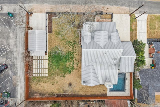 115 E Evergreen, Boerne, TX 78006