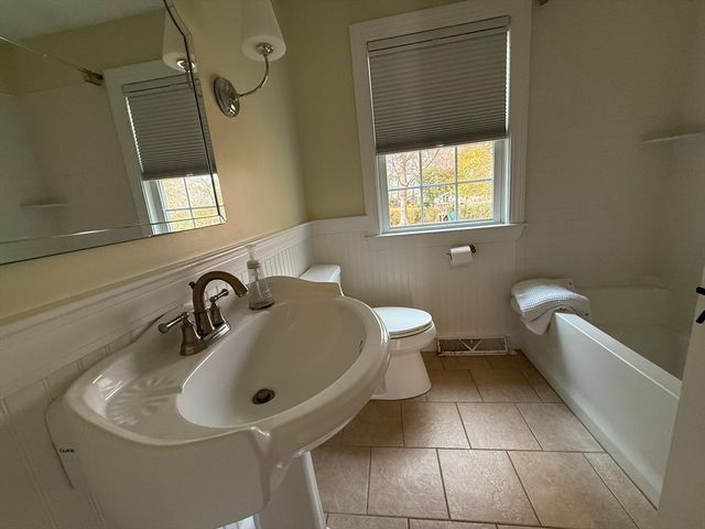 7 Village View Road, Chelmsford, MA 01824