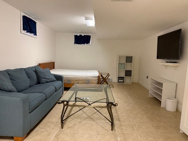 7 Village View Road, Chelmsford, MA 01824