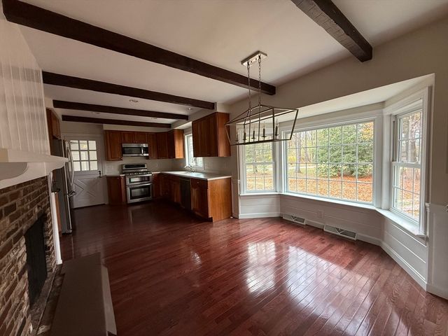 7 Village View Road, Chelmsford, MA 01824