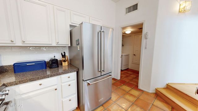 543 S Stephanie Loop, Tucson, AZ 85745