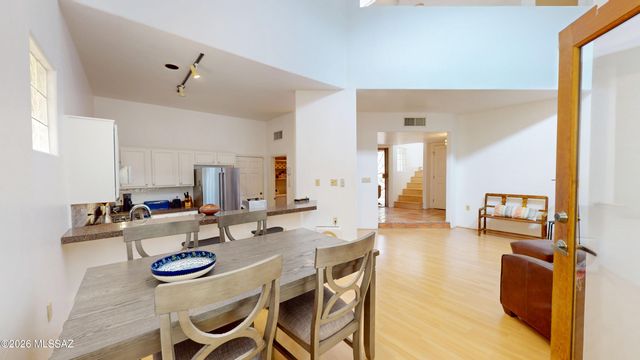 543 S Stephanie Loop, Tucson, AZ 85745