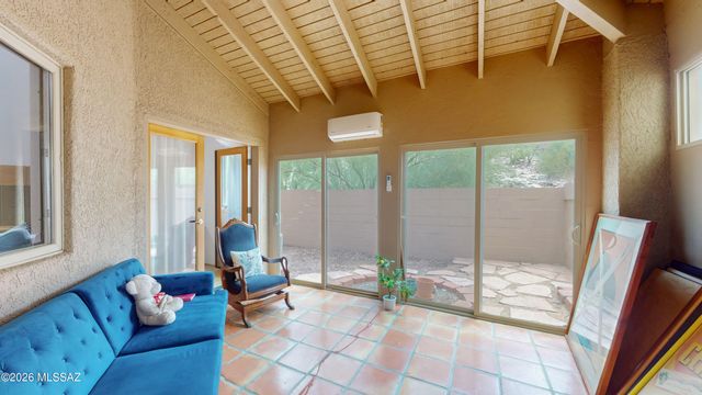 543 S Stephanie Loop, Tucson, AZ 85745