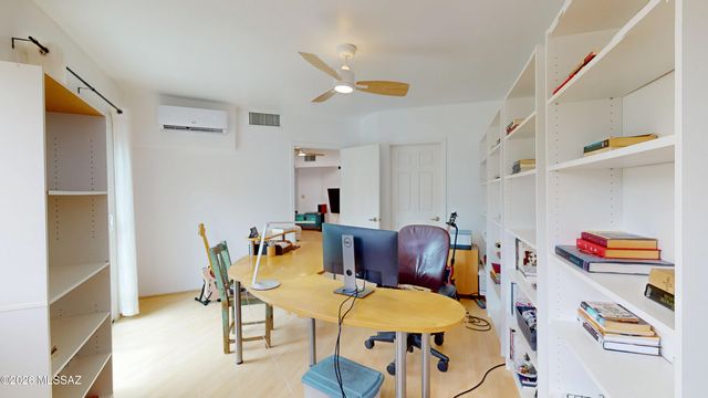 543 S Stephanie Loop, Tucson, AZ 85745
