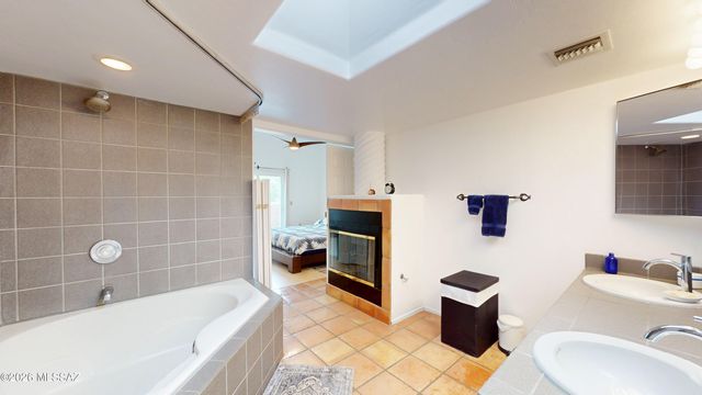 543 S Stephanie Loop, Tucson, AZ 85745