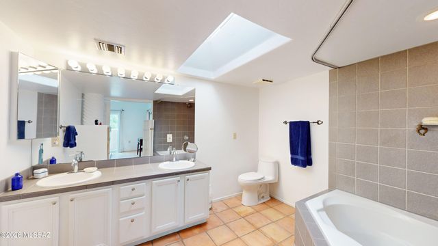 543 S Stephanie Loop, Tucson, AZ 85745