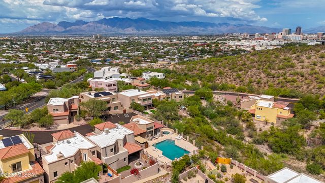 543 S Stephanie Loop, Tucson, AZ 85745