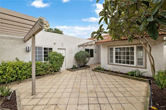 5092 Tero, Laguna Woods, CA 92637