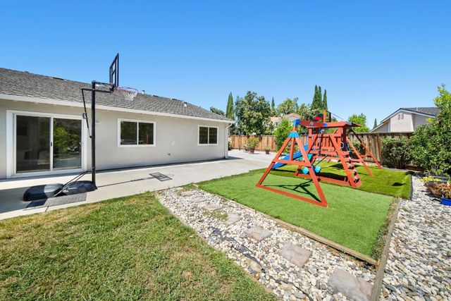 1255 Briarberry Court, San Jose, CA 95131