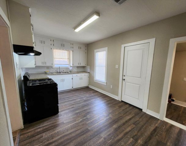 6903 Palestine Street, Houston, TX 77020