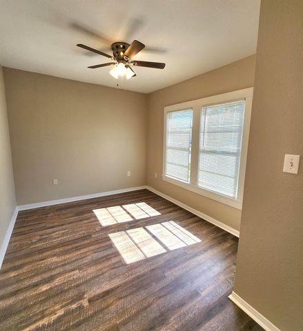 6903 Palestine Street, Houston, TX 77020