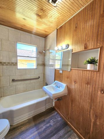 6903 Palestine Street, Houston, TX 77020