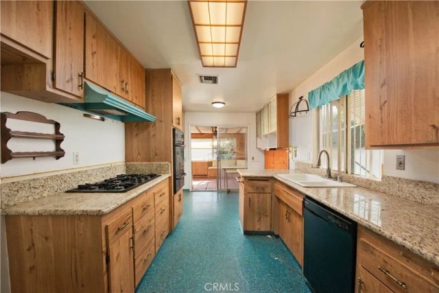 24118 Highlander Drive, West Hills, CA 91307