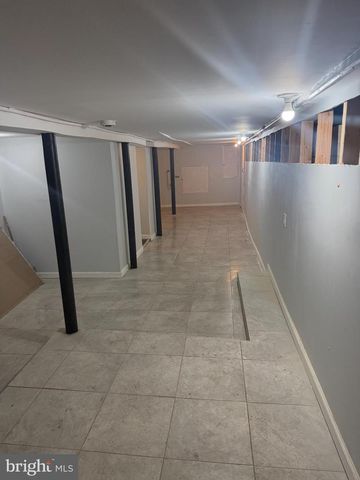 28 ELM ST, Trenton, NJ 08611