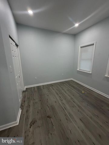 28 ELM ST, Trenton, NJ 08611