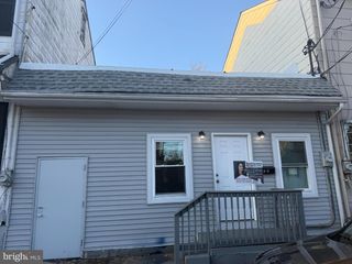 28 ELM ST, Trenton, NJ 08611