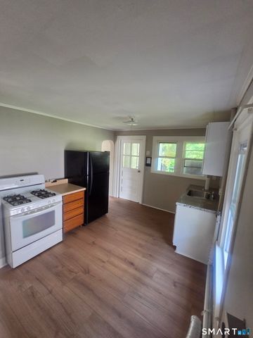 9 Harvard Street 2, Waterbury, CT 06704
