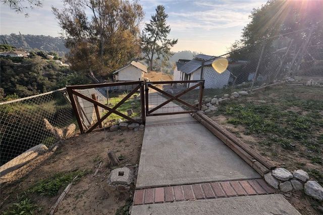 670 Green View Road, La Habra Heights, CA 90631