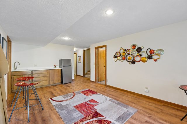 702 W Briar Cliff Ct, Spokane, WA 99218