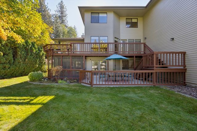 702 W Briar Cliff Ct, Spokane, WA 99218