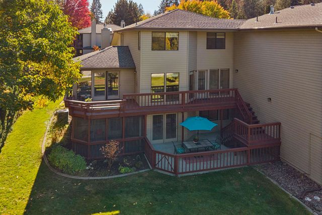 702 W Briar Cliff Ct, Spokane, WA 99218
