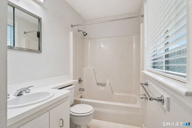 192 Ledge Drive 192, Torrington, CT 06790