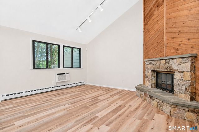 192 Ledge Drive 192, Torrington, CT 06790