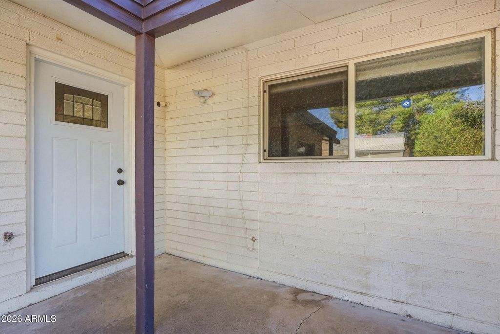 6425 W ROSE Lane, Glendale, AZ 85301 — photo 3