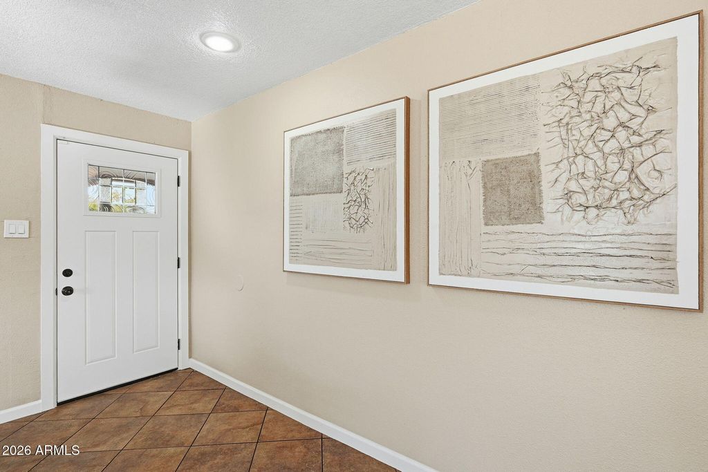 6425 W ROSE Lane, Glendale, AZ 85301 — photo 4