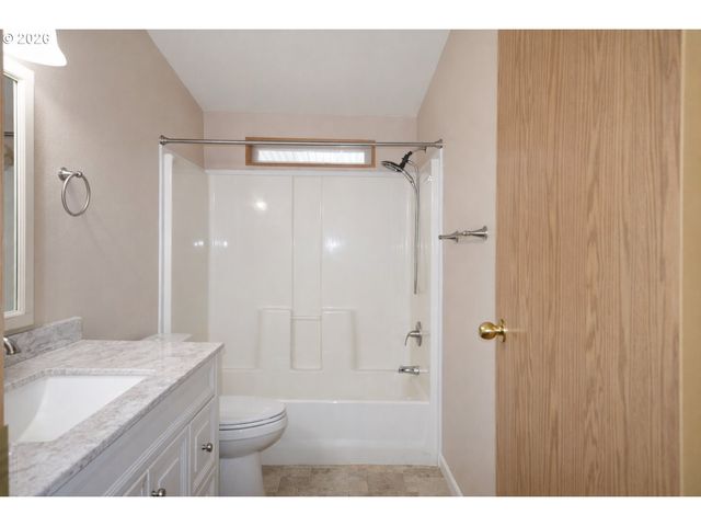 16500 Se 1ST St 19, Vancouver, WA 98684