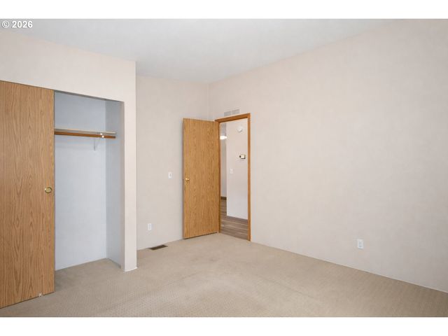 16500 Se 1ST St 19, Vancouver, WA 98684