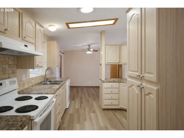 16500 Se 1ST St 19, Vancouver, WA 98684