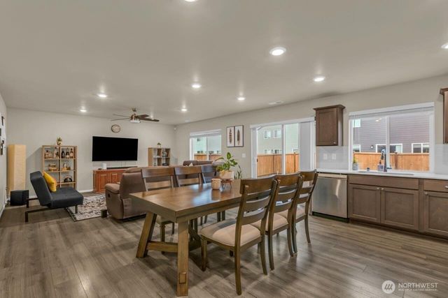 30044 219th Place SE, Covington, WA 98042