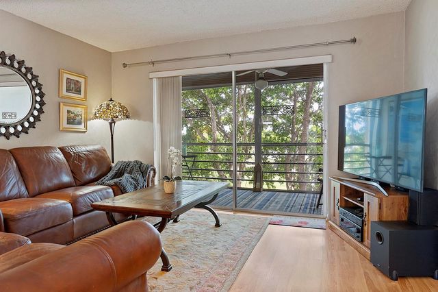 9370 Sunrise Lakes Boulevard 304, Sunrise, FL 33322